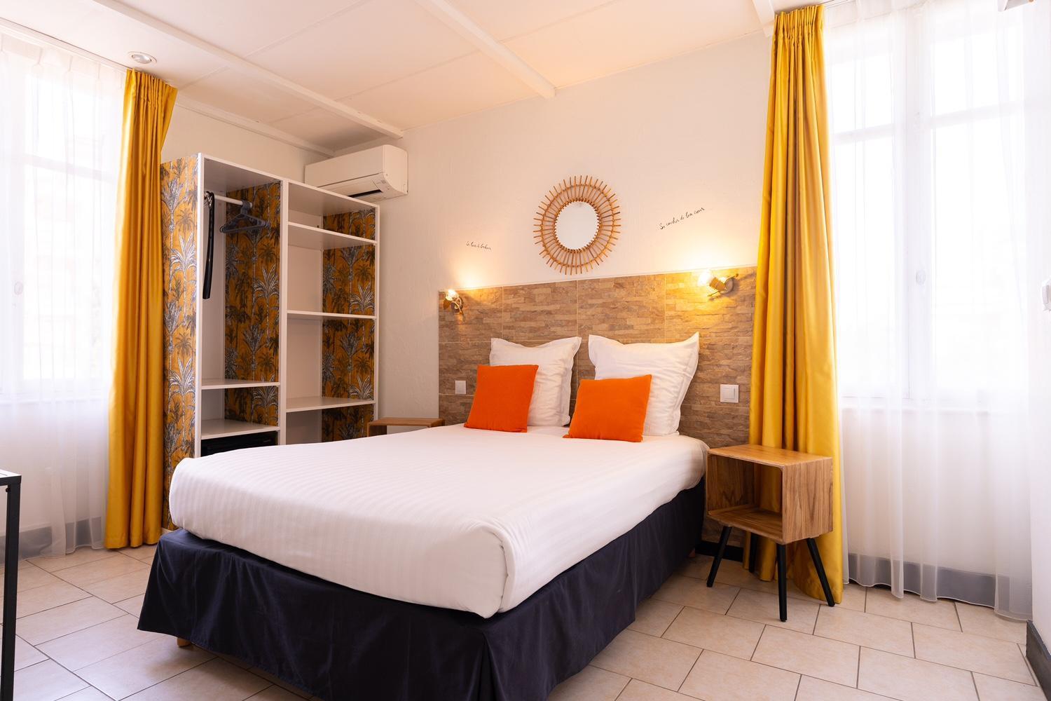 Hotel Le Castellamar Sainte-Maxime Exteriör bild